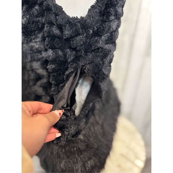 Black vest size small - Picture 5 of 11